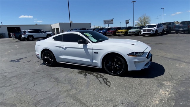 Vehicle image 5 of 24