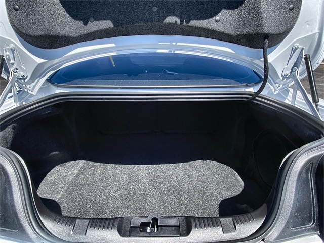 Vehicle image 23 of 24