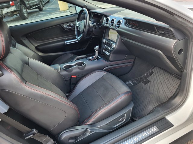 2023 Ford Mustang GT Premium Image 13 of 33