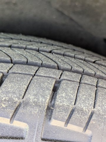 Vehicle image 9 of 40