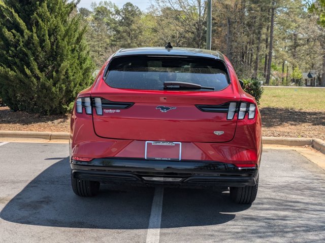 Vehicle image 4 of 40