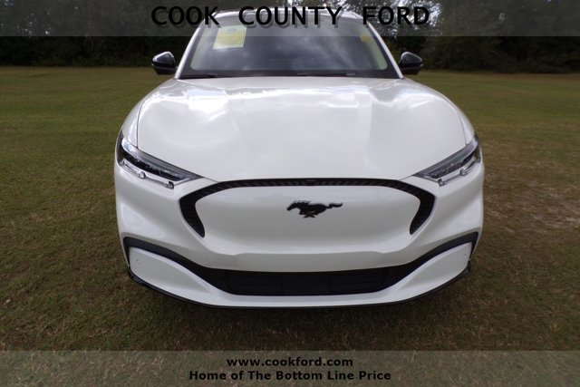 Vehicle image 2 of 24