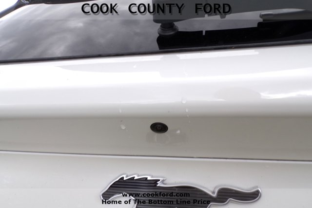 Vehicle image 12 of 24
