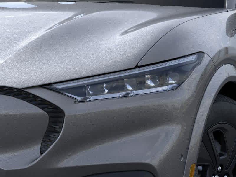 Vehicle image 18 of 22