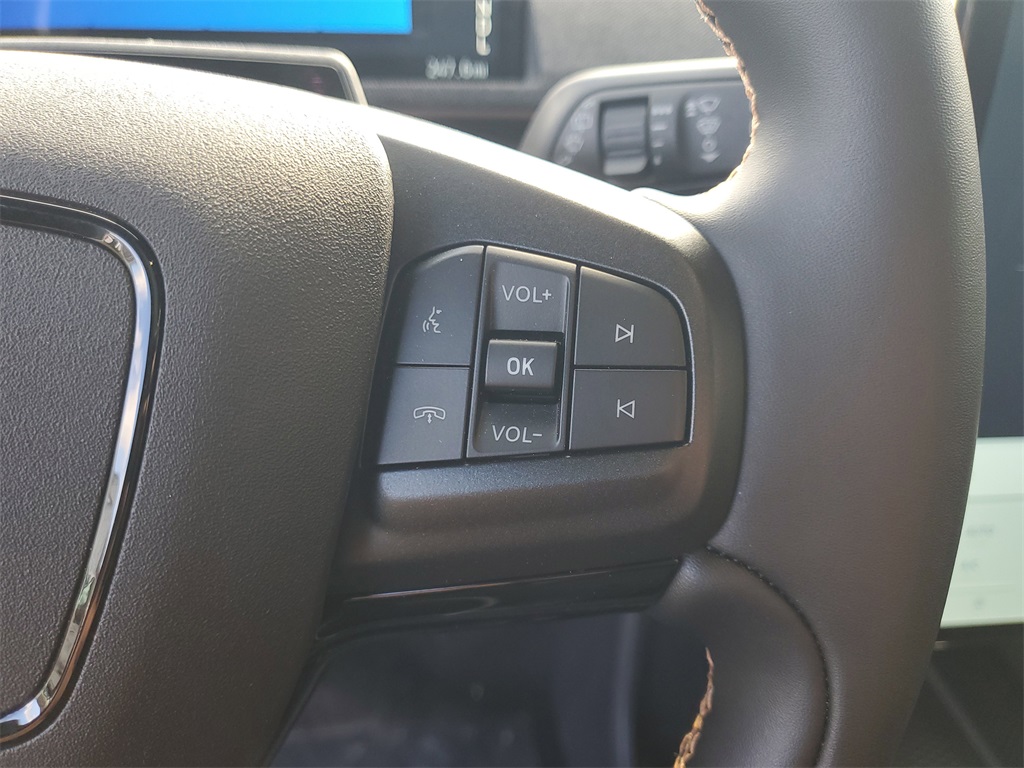 2023 Ford Mustang Mach-E GT Image 25 of 34