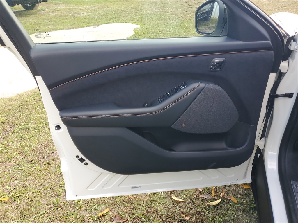 2023 Ford Mustang Mach-E GT Image 23 of 34