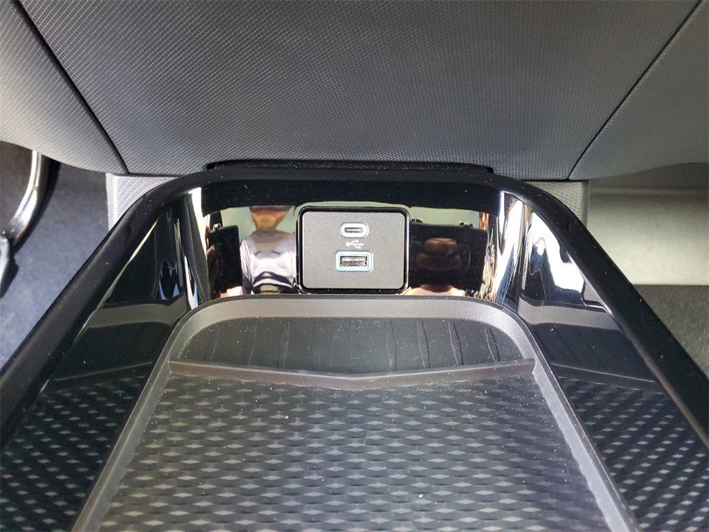 2023 Ford Mustang Mach-E GT Image 30 of 34