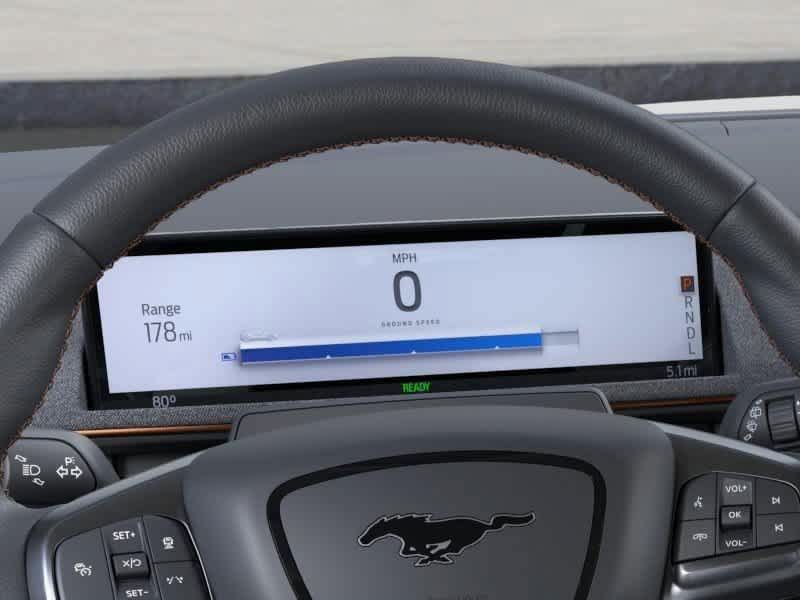 Vehicle image 20 of 22