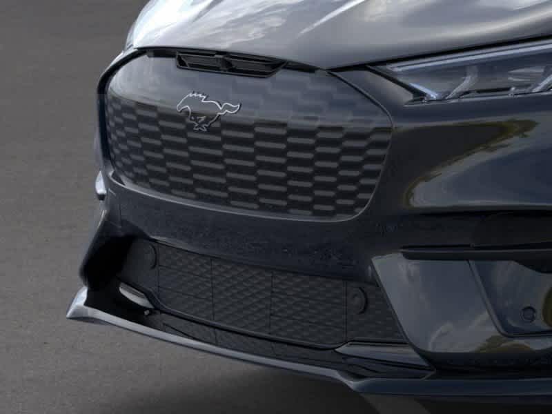 Vehicle image 21 of 22