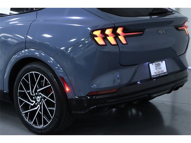 Vehicle image 7 of 29