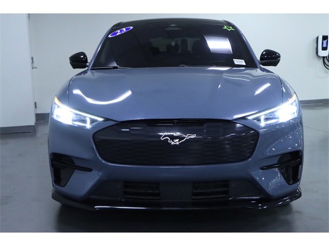 Vehicle image 3 of 29