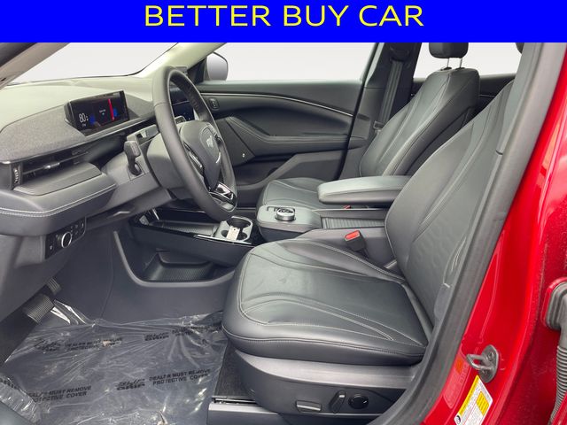 Vehicle image 9 of 16