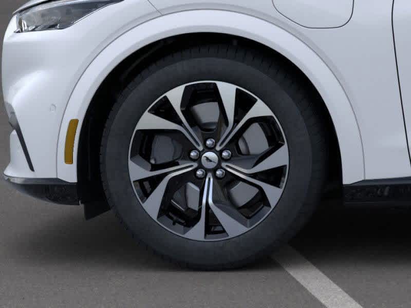 Vehicle image 19 of 22