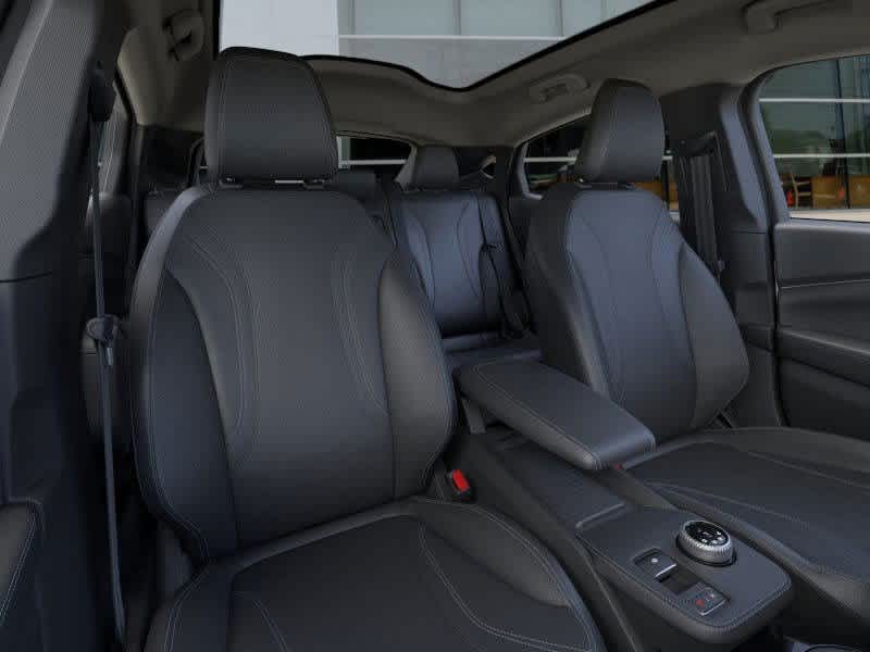 Vehicle image 10 of 22