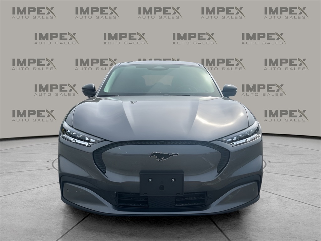 Vehicle image 2 of 36