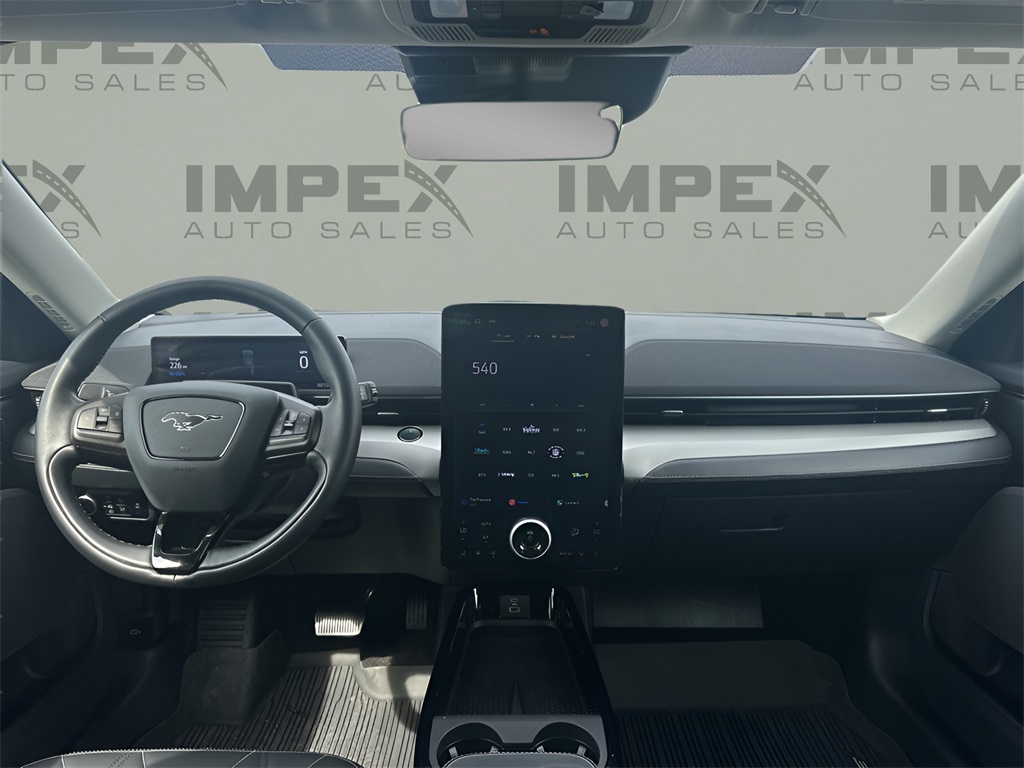 Vehicle image 13 of 36