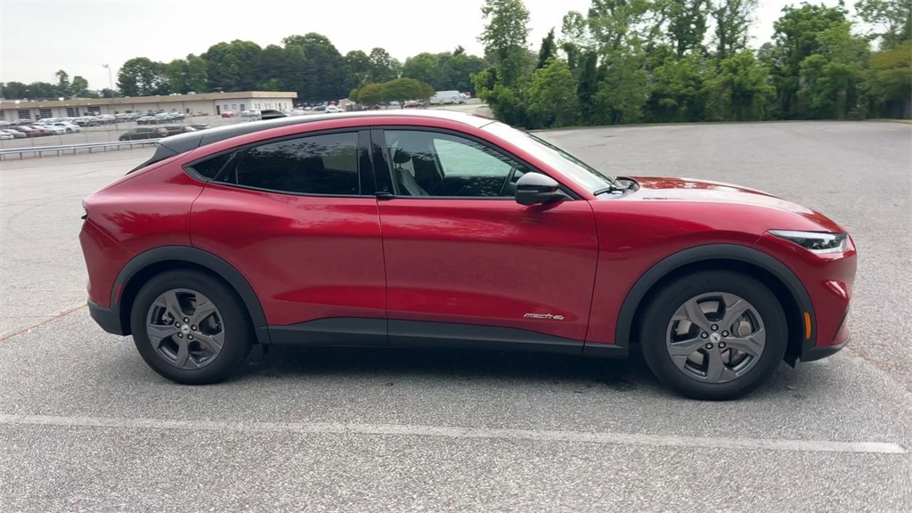 Vehicle image 26 of 65