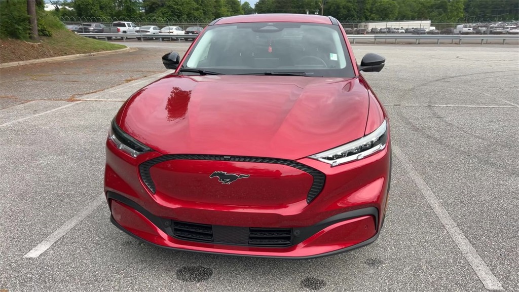 Vehicle image 12 of 65
