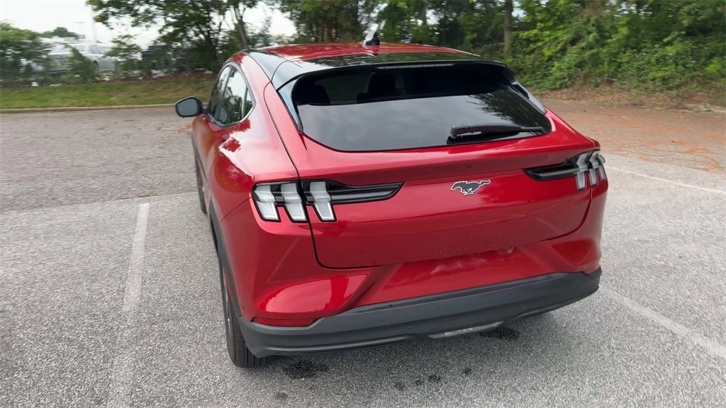 Vehicle image 46 of 65