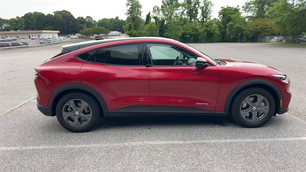 Vehicle image 25 of 65