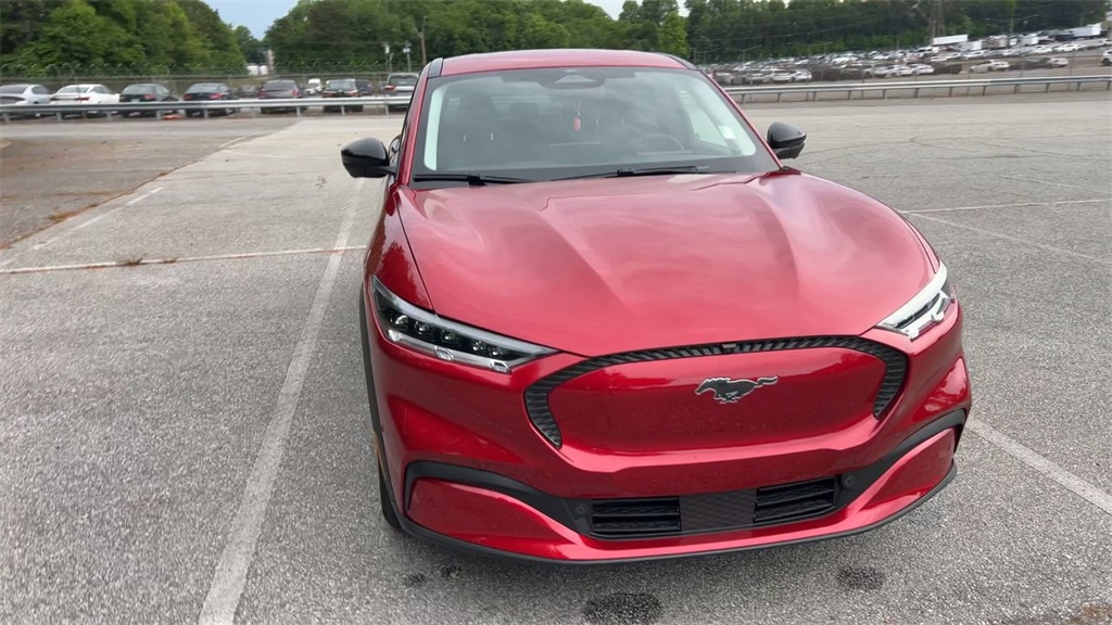 Vehicle image 13 of 65