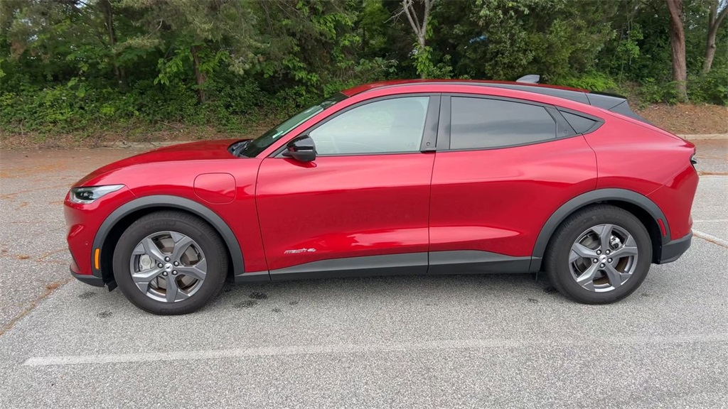 Vehicle image 51 of 65