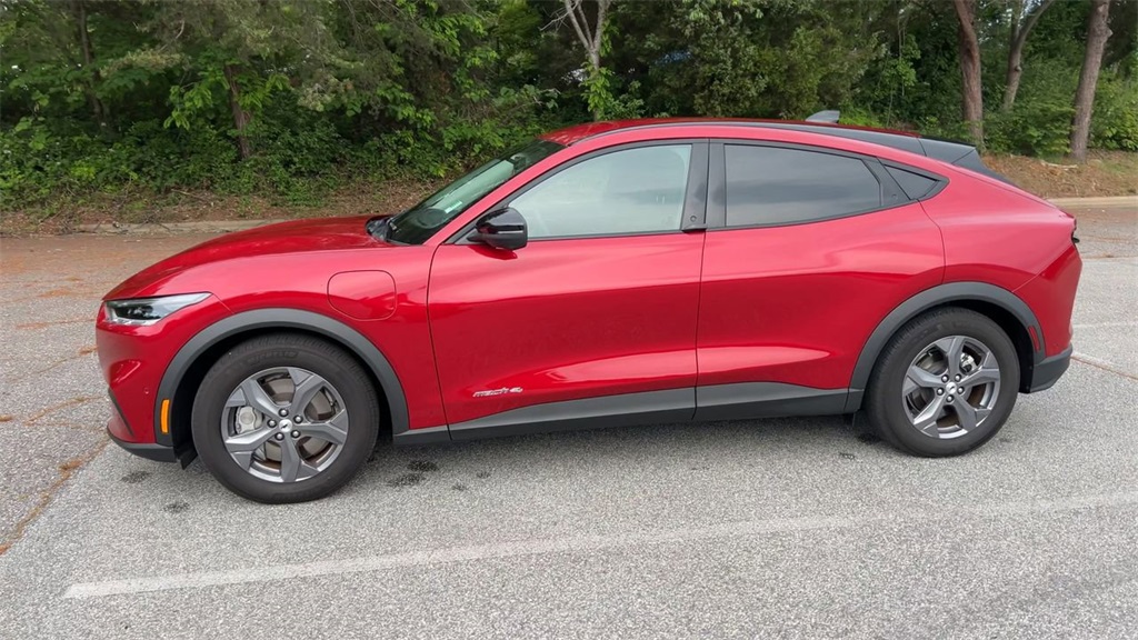 Vehicle image 6 of 65