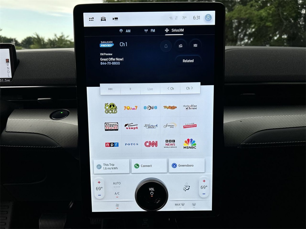 Vehicle image 59 of 65