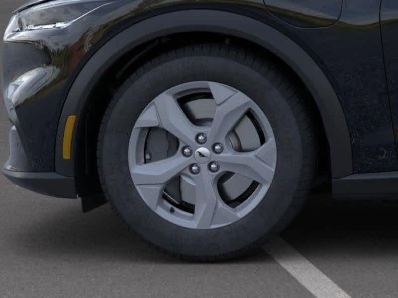 Vehicle image 9 of 22