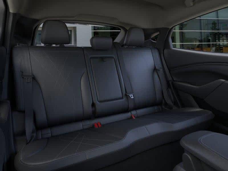 Vehicle image 11 of 22