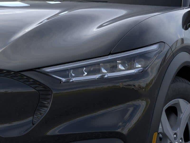Vehicle image 16 of 22