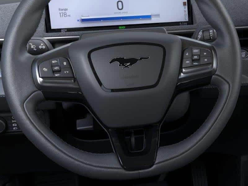 Vehicle image 14 of 22