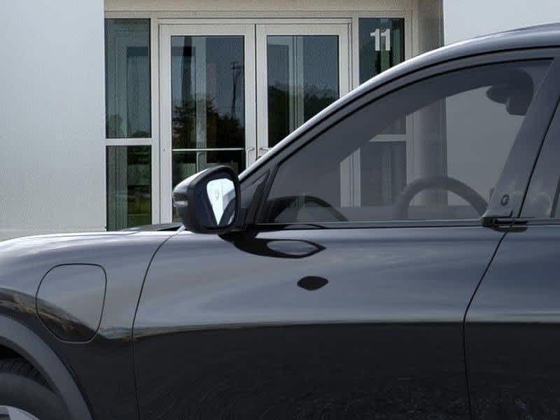 Vehicle image 18 of 22
