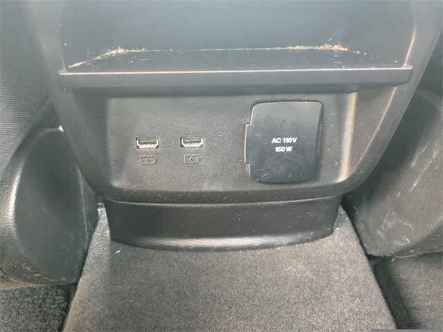 Vehicle image 15 of 32