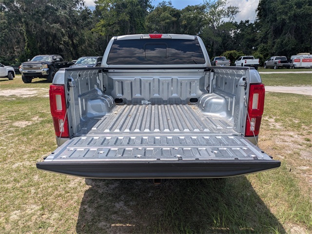 Vehicle image 13 of 32