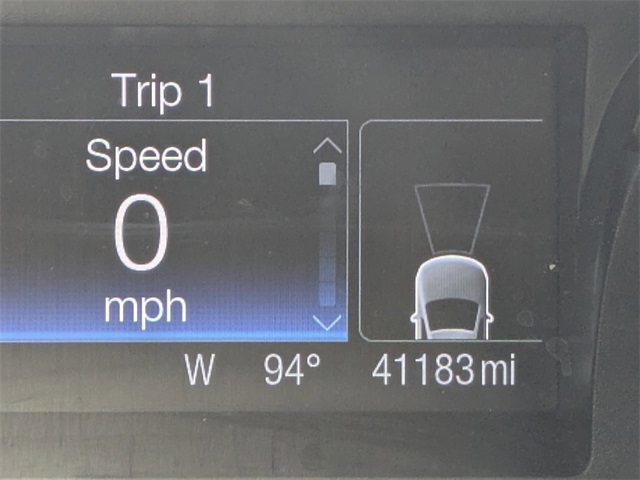 Vehicle image 29 of 32