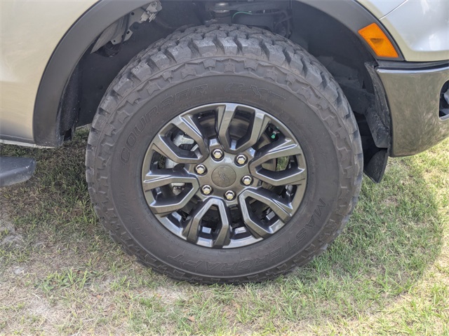 Vehicle image 12 of 32
