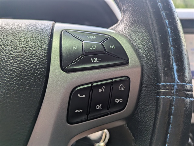 Vehicle image 30 of 32