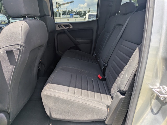 Vehicle image 14 of 32
