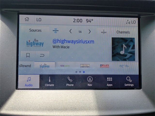 Vehicle image 23 of 32