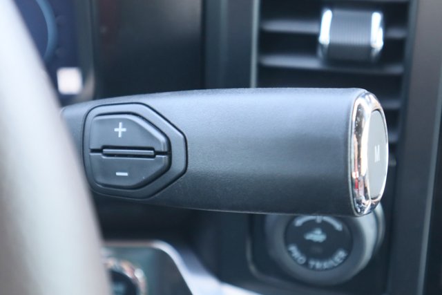 Vehicle image 23 of 37