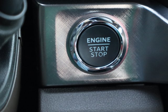 Vehicle image 22 of 37
