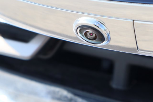 Vehicle image 11 of 37