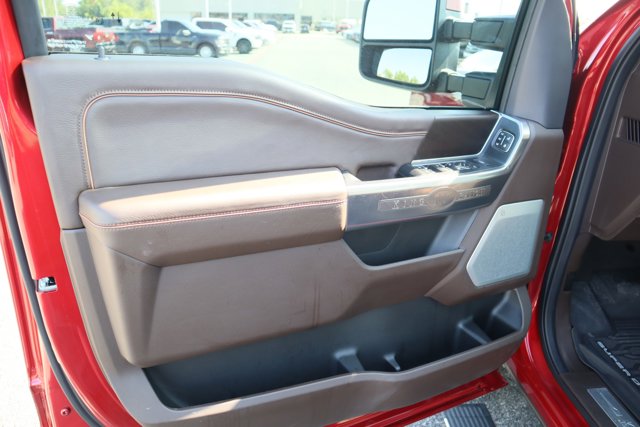 Vehicle image 16 of 37