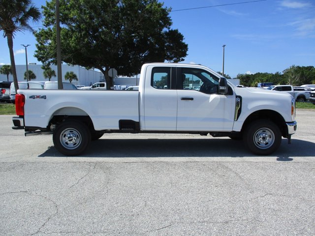 Vehicle image 4 of 20
