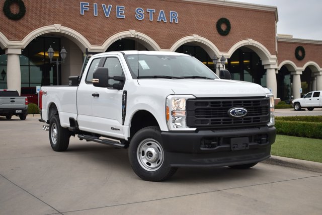 Vehicle image 7 of 16