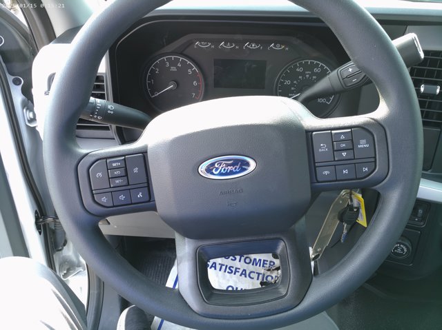 Vehicle image 13 of 14