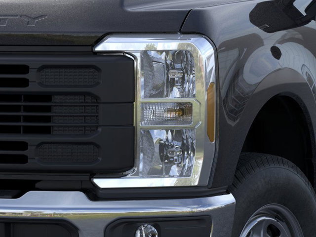 Vehicle image 18 of 22