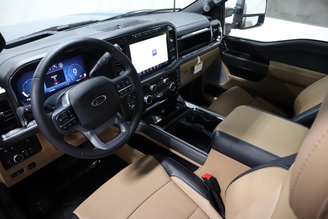 Vehicle image 18 of 39