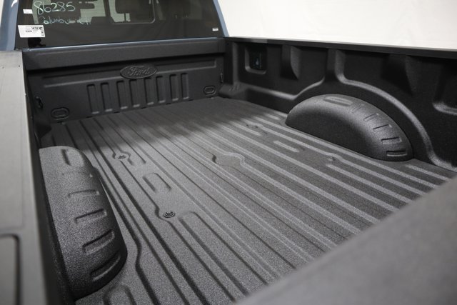 Vehicle image 9 of 39